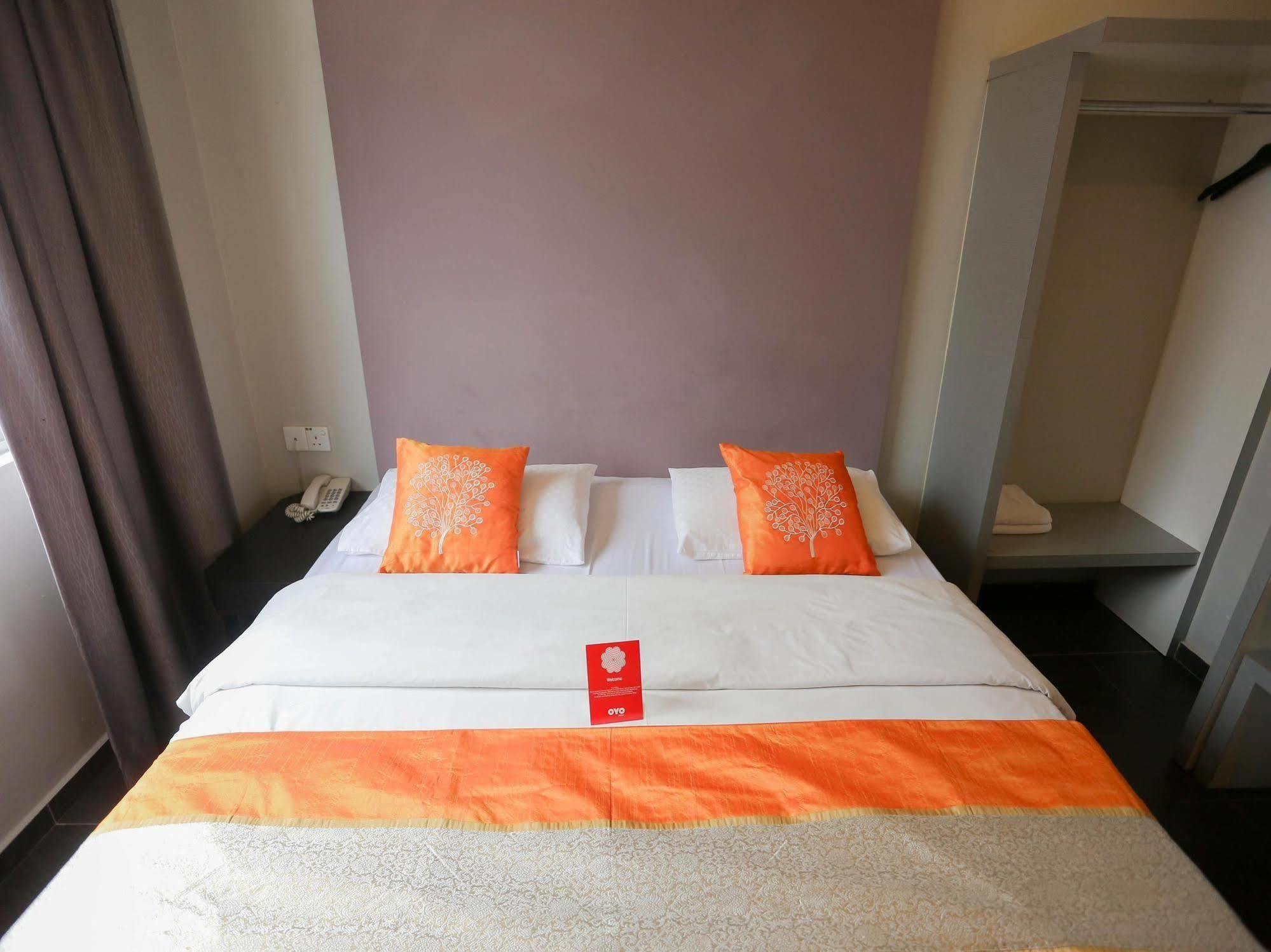 Golden Court Hotel - Tun Abdul Razak Johor Bahru Eksteriør bilde