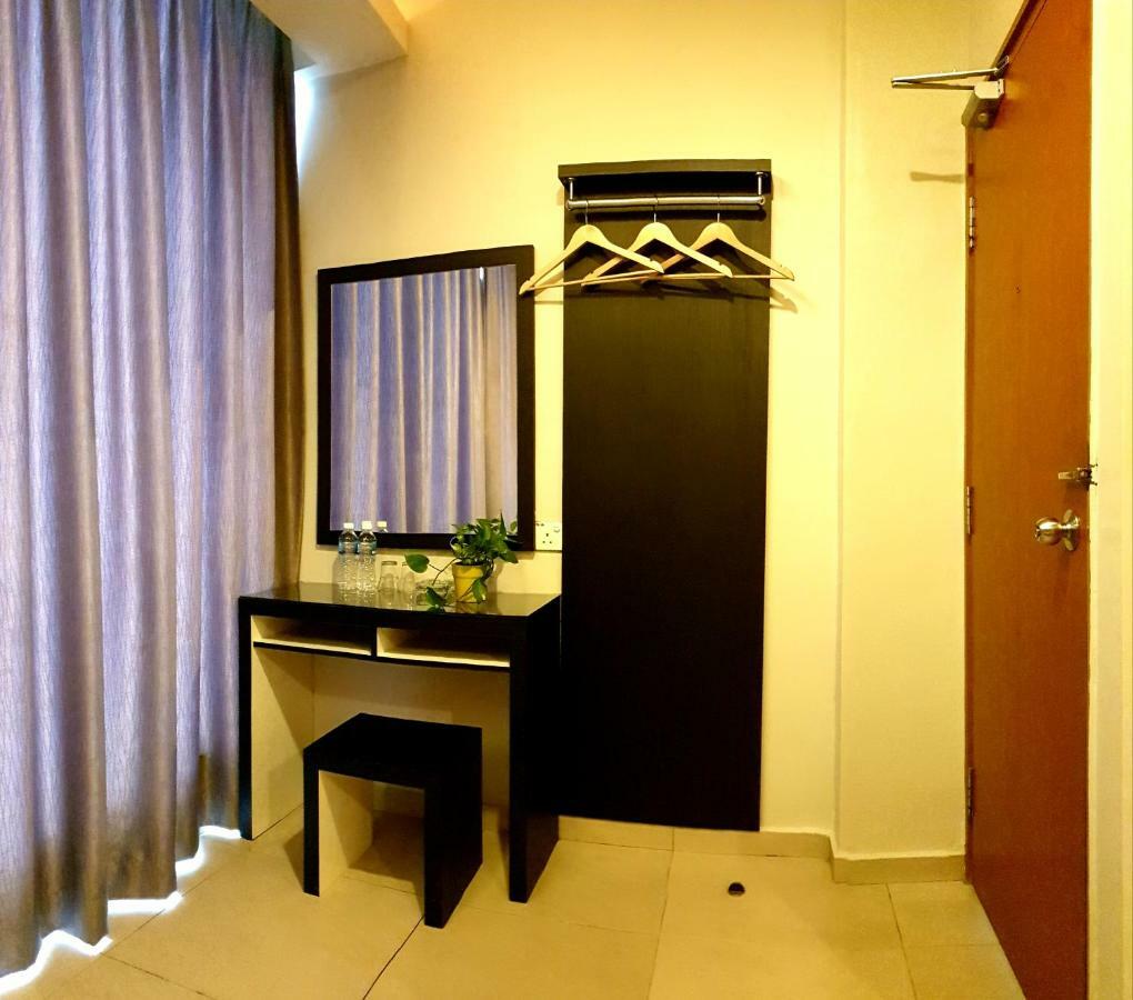 Golden Court Hotel - Tun Abdul Razak Johor Bahru Eksteriør bilde